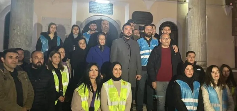 AK Parti Gençlik Kolları'ndan Kur'an tilaveti eşliğinde İsveç tepkisi