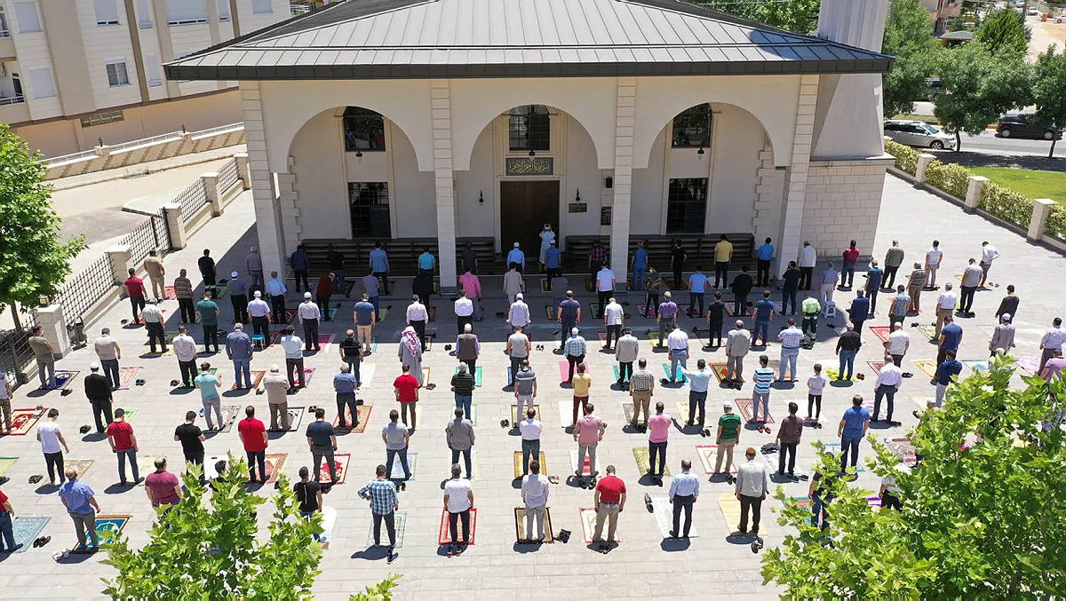 Teşrik tekbirleri ne zaman başlıyor? Kurban Bayramı'nda teşrik tekbiri ne zaman, nasıl ve kaç defa getirilir?