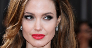 Angelina Jolie aşık oldu! İşte yeni sevgilisi