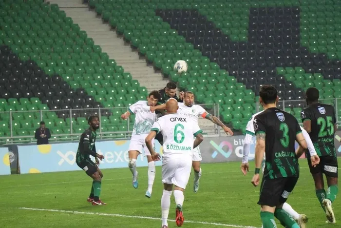 super-lige-yukselecek-son-takim-belli-oluyor-1716971523900.jpeg Süper Lig'e yükselecek son takım belli oluyor! - 3