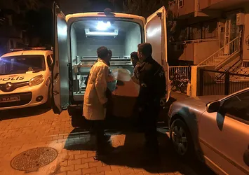 İzmir'de emekli albay evinde ölü bulundu