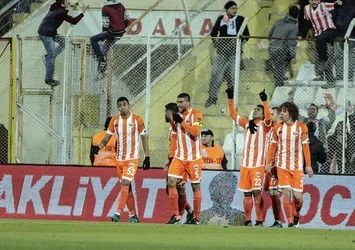 Adanaspor evinde galip
