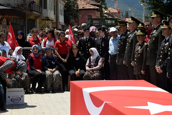 Başkan Erdoğan, şehit Hüseyin Mertoğlu'nun babasıyla telefonda görüştü - 4