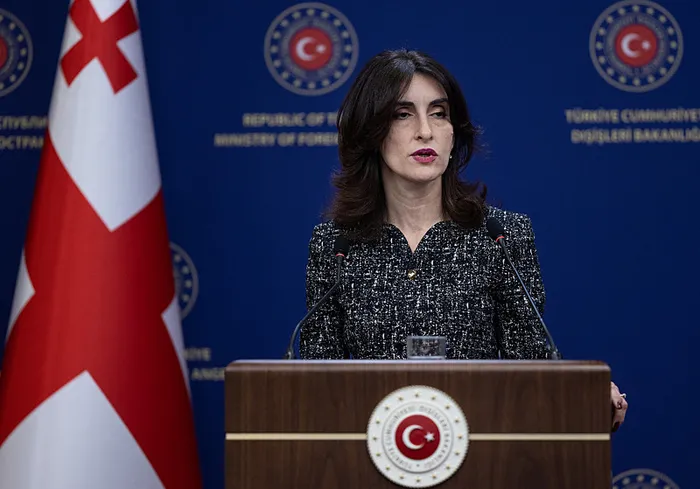 bakan-fidandan-israile-net-uyari-bolgesel-yayilmaciliga-son-verin-1740574302063.jpg Dışişleri Bakanı Fidan, Gürcü mevkidaşı Botchorishvili ile ortak basın toplantısı düzenledi | Fotoğraf: AA