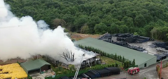Son dakika: Çekmeköy’de plastik fabrikasında korkutan yangın