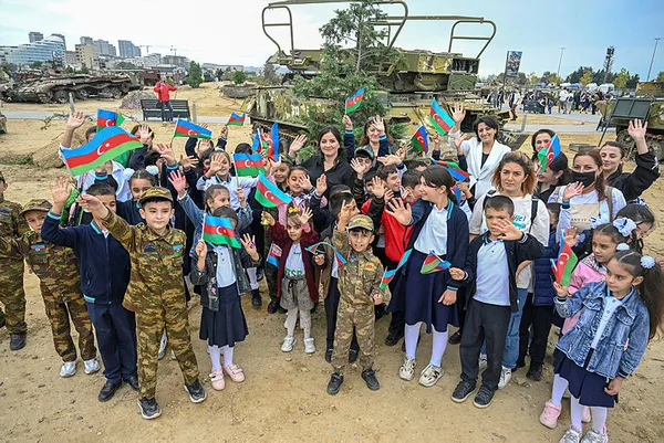 azerbaycanin-karabag-bolgesinde-isgal-rejimi-kuran-sozde-ermeni-yonetimi-kendini-feshetti-1695888161423.jpg Karabağ bölgesinde işgal rejimi kuran sözde Ermeni yönetimi kendini feshetti - 4