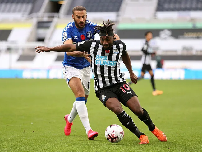Cenk Tosun 8 ay sonra sahalara döndü - 2