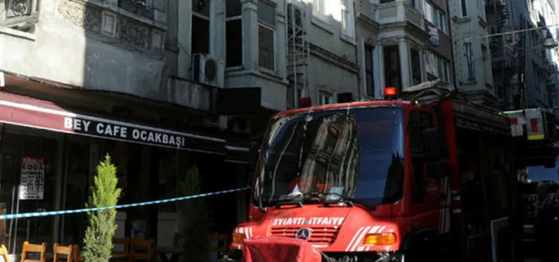 Beyoğlu’nda korkutan yangın