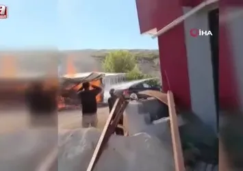 Malatya'da kereste deposunda korkutan yangın