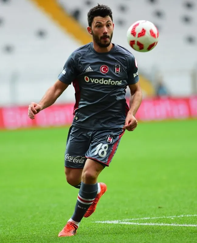 Tolgay Arslan Fenerbahce Ye Transfer Oldu