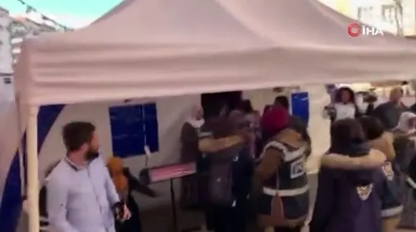 Diyarbakır İl Başkanlığı önünde gerginlik! Aileler fenalaştı...