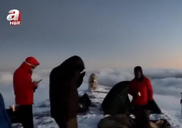 Uludağ'da eksi 10 derecede çadırsız kamp