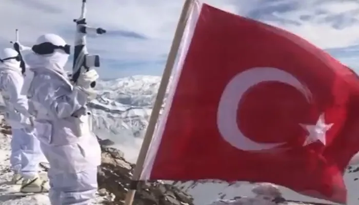MSB'den Mehmetçik paylaşımı! "3450 metrede -17 derece" - 1