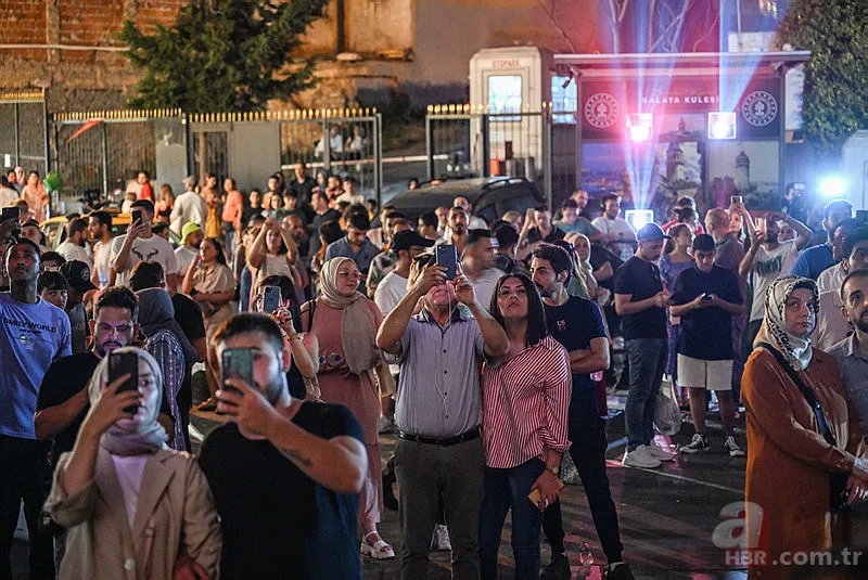 15 Temmuz kahramanları yad ediliyor! Haydarpaşa Gar Binası ve Galata Kulesi'nde mapping gösterileri... 19
