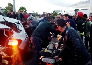 Konya'da korkunç kaza! İki otomobil çarpıştı: 7 yaralı