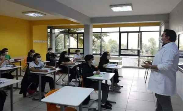 15 tatil uzatılacak mı? MEB son dakika 15 tatil sömestr uzayacak mı?