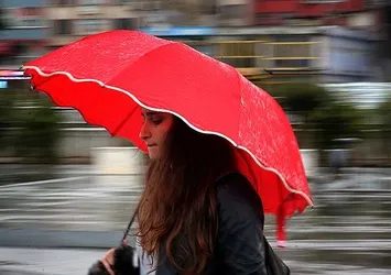 İstanbul için sağanak yağmur uyarısı