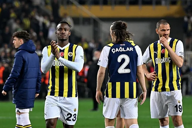 Fenerbahçe’de büyük kriz! Yıldız isimler kazan kaldırdı: İsmail Kartal varsa biz yokuz