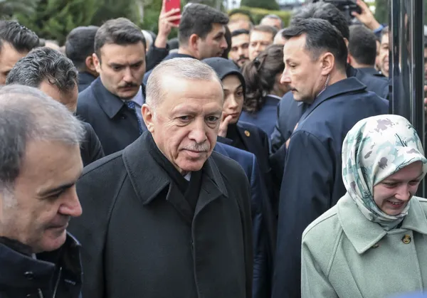 AK Parti’de kulisler hareketli! İstanbul adayı için öne çıkan isimler belli oldu! Başkan Erdoğan hangisini tercih edecek?