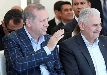 Türkiye şu anda Kurtulmuş ve Kahraman'a emanet