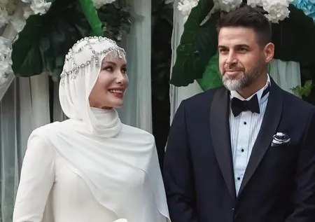 Gamze Özçelik'in sarışın oğlu Murathan Pektaş bakın kime benziyor! 