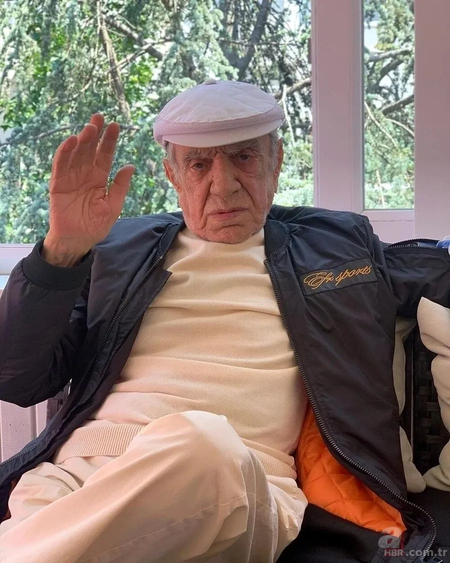 Şafak Sezer usta oyuncunun cenazesinde isyan etti: Ben böyle rezillik görmedim 1