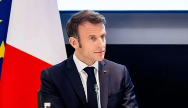 Macron’a abluka! Fransa’da sert eleştiri: Nijer’den çekilme kararı sonrası hedef altında