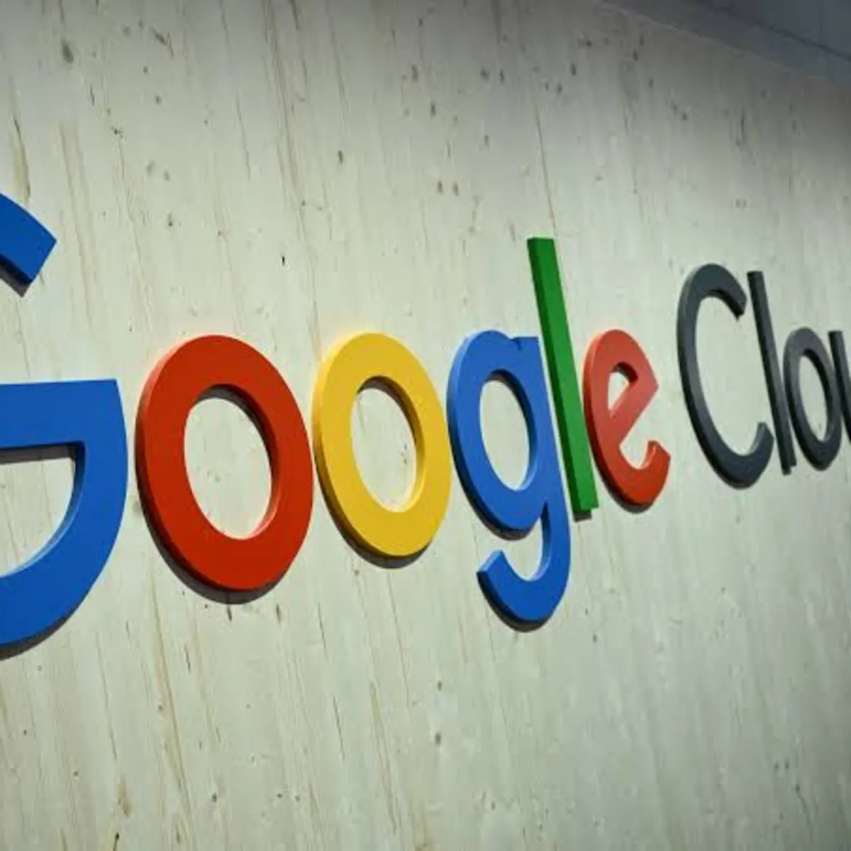 Google Cloud'da elektrik kesintisi paniği! Arıza Revolut ve Halifax'ı vurdu bankalar da etkilendi
