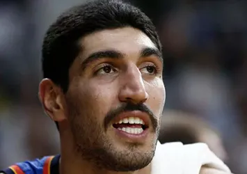 FETÖ'cü Enes Kanter Papa'ya diz çöküp yalvardı! Başkan Erdoğan'ı şikayet etti