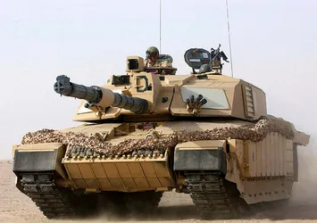 İsrail tankları Gazze'yi vurdu!