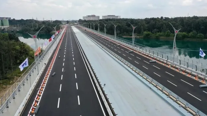 Zeydan Karalar’ın tek çivi dahi çakmadığı köprüyü hükümet bitirdi! Adana halkından Başkan Erdoğan’a büyük teşekkür: Reis en iyisini yapar