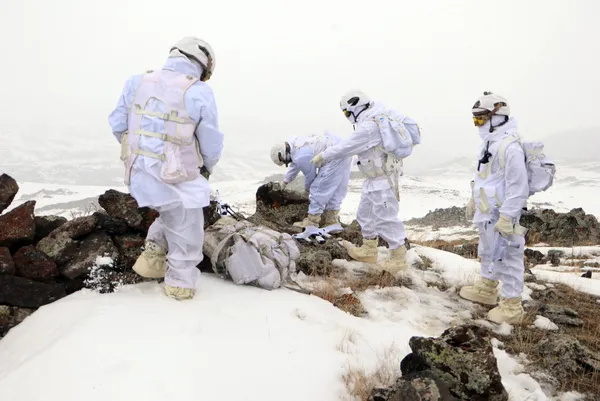 Eksi 20 derecede terörist avındalar! Şehit annelerini duygulandıran mesaj