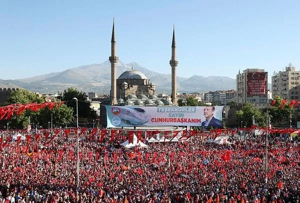 CHP'nin Kayseri iftirası elinde patladı! İşte "işçiler mitinge zorla götürüldü" yalanı bu video ile çöktü - 1