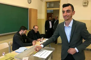 Mine Koraşın sözlü tacizine uğrayan Yusuf Özoğul oyunu verdi