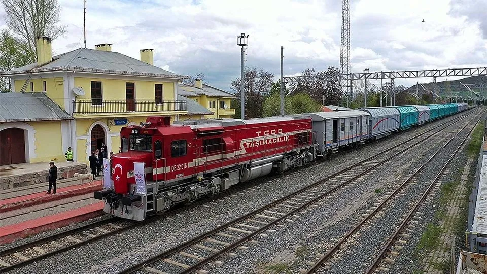 Samsun Sivas Demir Yolu Hattinda Ilk Sefer Video Ahaber Video Izle