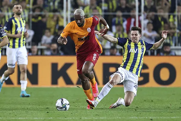 Fenerbahçe derbide Galatasaray’ı devirdi! MAÇ SONUCU: FENERBAHÇE 2-0 GALATASARAY