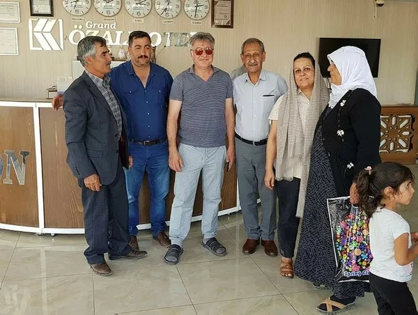 1662413891265.jpg Sokakta giderken yolda yarım milyon TL buldu! Sonrasında yaptığıyla büyük takdir topladı - 2