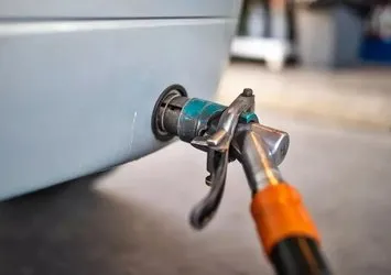 LPG’li araç sahiplerine müjde: Otogaz LPG’a indirim geliyor! İşte indirim sonrası Motorin Dizel, Benzin ve LPG fiyatları