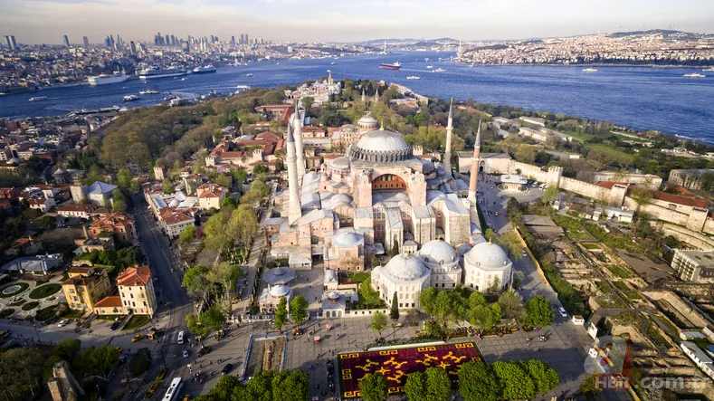 Ayasofya fotoğrafları! Ayasofya tarihi nedir? Ayasofya ne zaman müze oldu? Ayasofya'yı kim yaptı? 10
