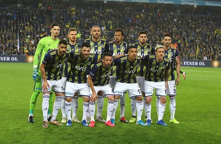 Fenerbahçe’de gelecek sezon kadro değişecek! İşte biletleri kesilecek isimler