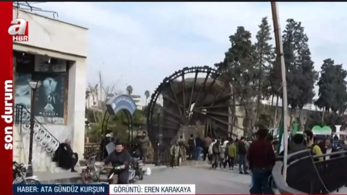 Hama rejim unsurlarından temizlendi! Halk kutlama için sokağa indi | İşte o özel görüntüler