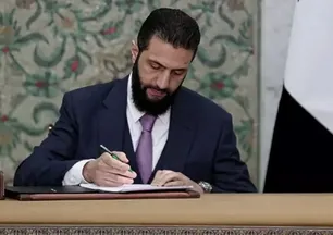 Şara’dan tarihi kararnameye imza! Kürtlerin statüsü ve kültürel kimliği güvence altına alındı