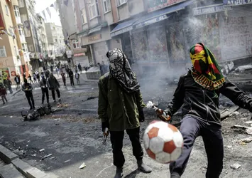 6-7 Ekim olaylarının 10. yılı! Bölgede PKK'ya lanet: 100 yıl geçse de unutulmaz