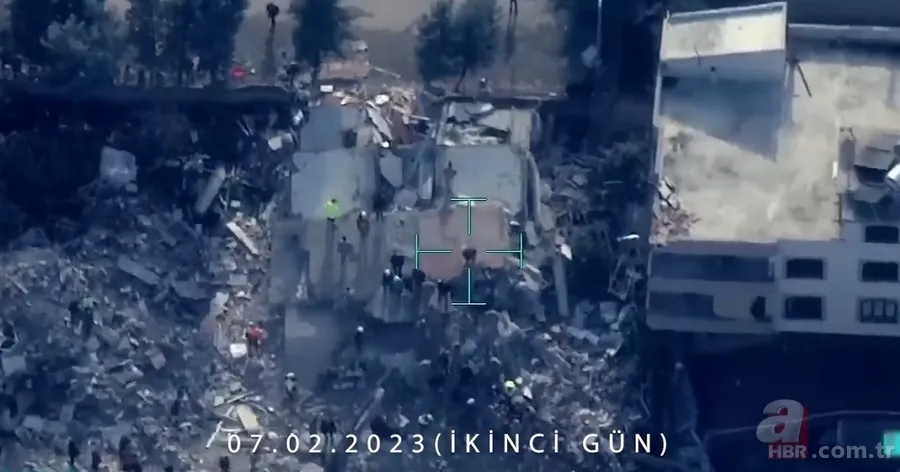 Bayraktar Akıncı ve Bayraktar TB2 deprem bölgesi için aralıksız seferber! Yıkımın boyutu havadan görüntülendi 12