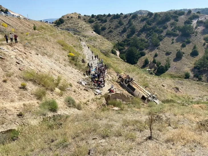 Kars'ta korkunç kaza! Yolcu otobüsü Karakurt Viyadüğü'nden aşağı uçtu! Ölü ve yaralılar var