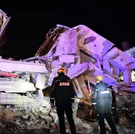 Son dakika: Elazığ depreminin ardından peş peşe Türkiye’ye destek mesajları: Yardıma hazırız