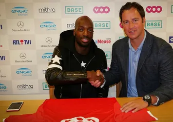Standard Liege, Cavanda'yı kiraladı