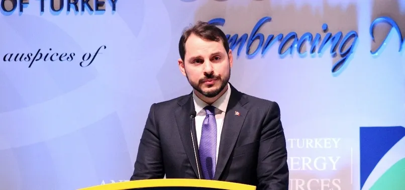 Bakan Albayrak'tan öğrencilere anlamlı mesaj