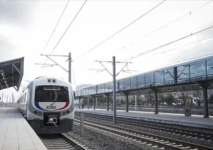 İZBAN’a zam geldi: Tam, öğrenci bilet ne kadar oldu? Yeni tarife ne zaman geçerli olacak?