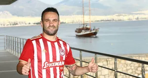 Fenerbahçeli yıldızın transferini açıkladılar!